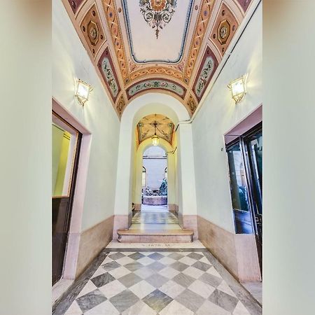 Spanish Steps Luxury Apartment Рим Екстер'єр фото